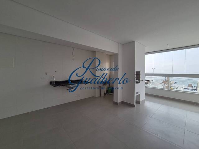 Apartamento para Venda em Caraguatatuba - 4