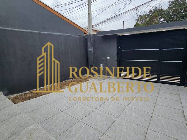 #CA0141 - Casa para Venda em Caraguatatuba - SP