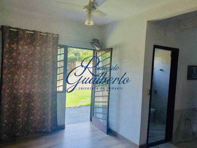 Sobrado para Venda em Caraguatatuba - 5
