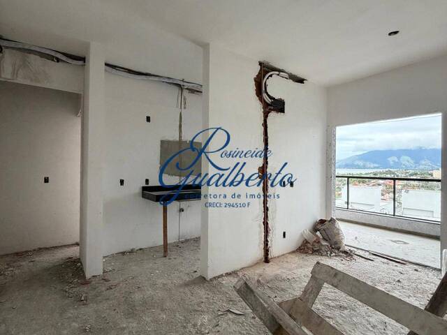 Apartamento para Venda em Caraguatatuba - 2