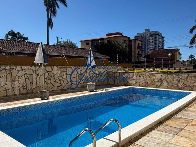 Apartamento para Venda em Caraguatatuba - 2