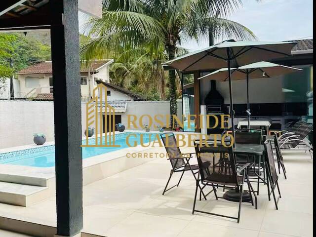#CA0026 - Casa para Venda em Caraguatatuba - SP