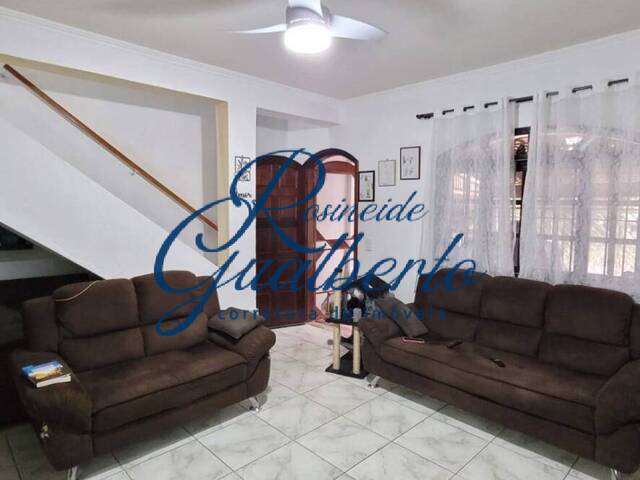 Sobrado para Venda em Caraguatatuba - 4