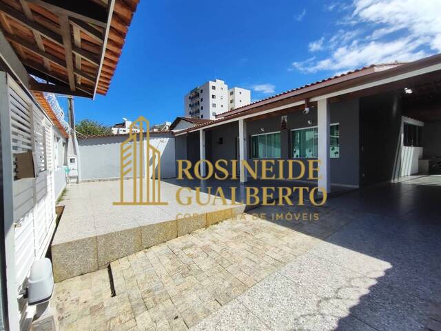 #CA0041 - Casa para Venda em Caraguatatuba - SP