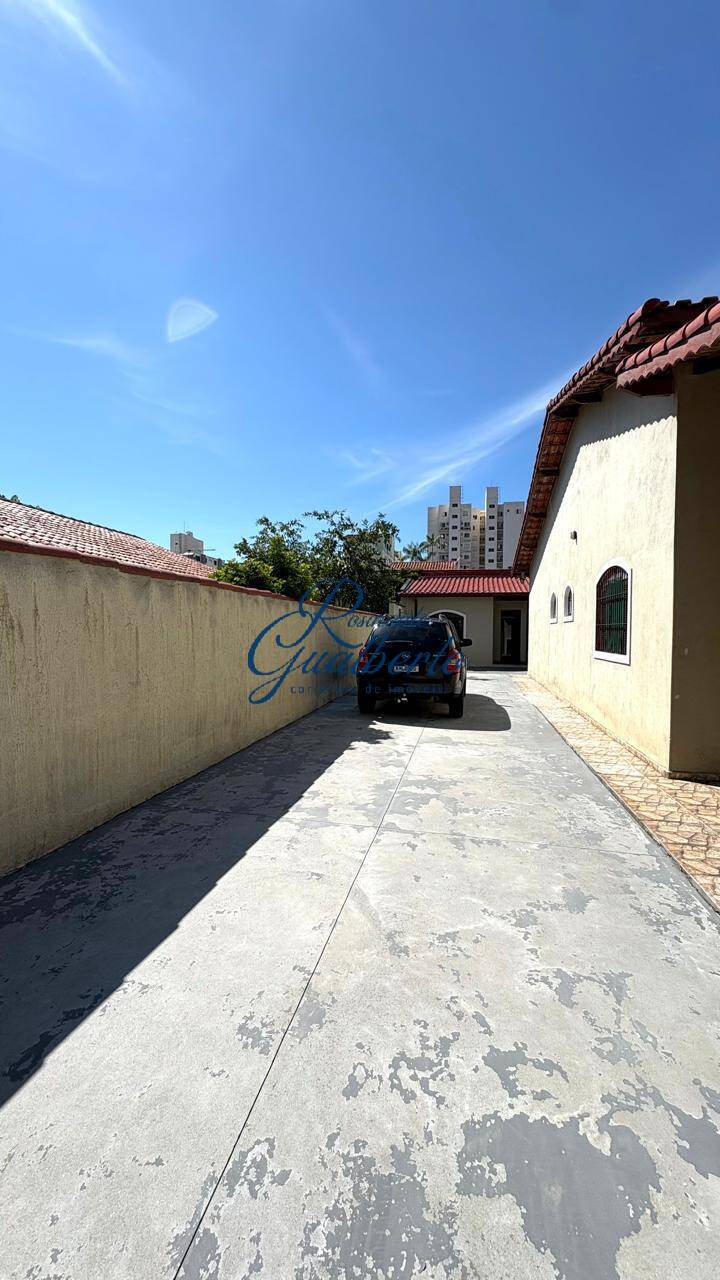Casa, 4 quartos, 200 m² - Foto 5