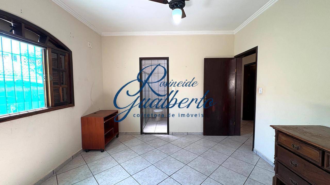 Casa, 4 quartos, 200 m² - Foto 13