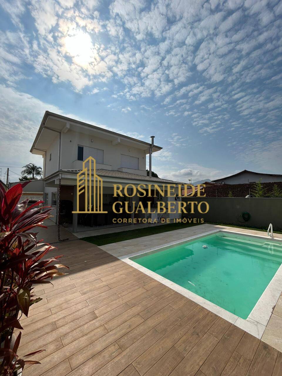 Sobrado, 4 quartos, 300 m² - Foto 1