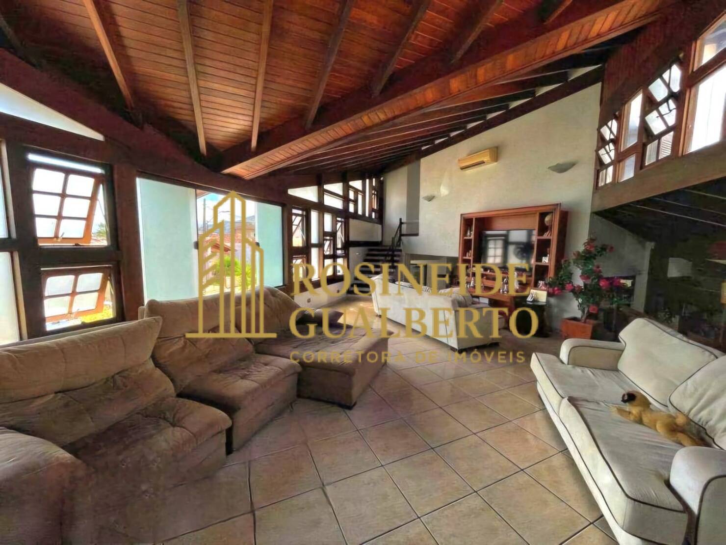 Casa, 3 quartos, 388 m² - Foto 1