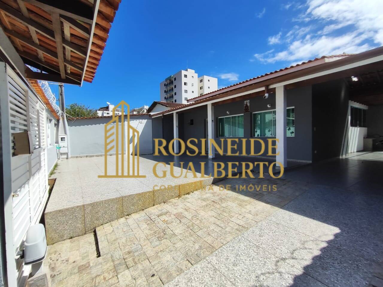 Casa, 4 quartos, 210 m² - Foto 3