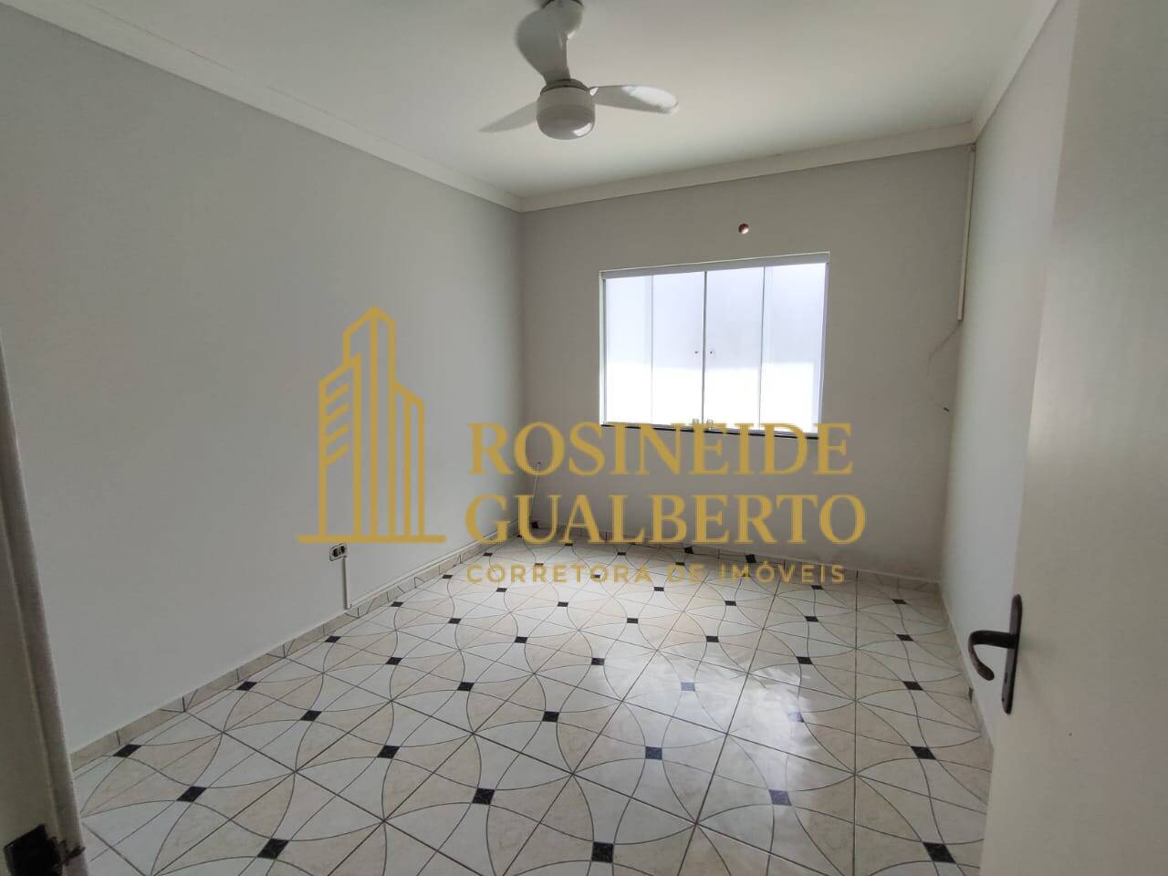 Casa, 4 quartos, 210 m² - Foto 12